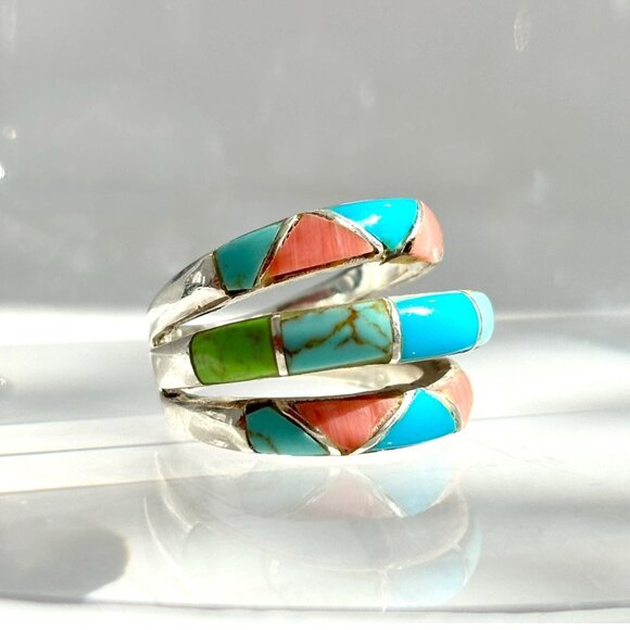 Vintage Jewelry - Navajo Style Turquoise & Coral Inlay Shank Vintage Unisex Ring - sz 5